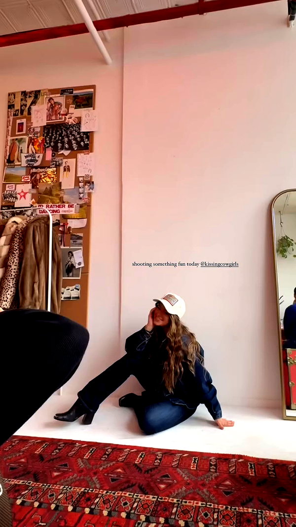 isabella.lauren archive video preview