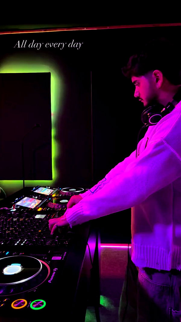 jonathan.mor_ archive video preview