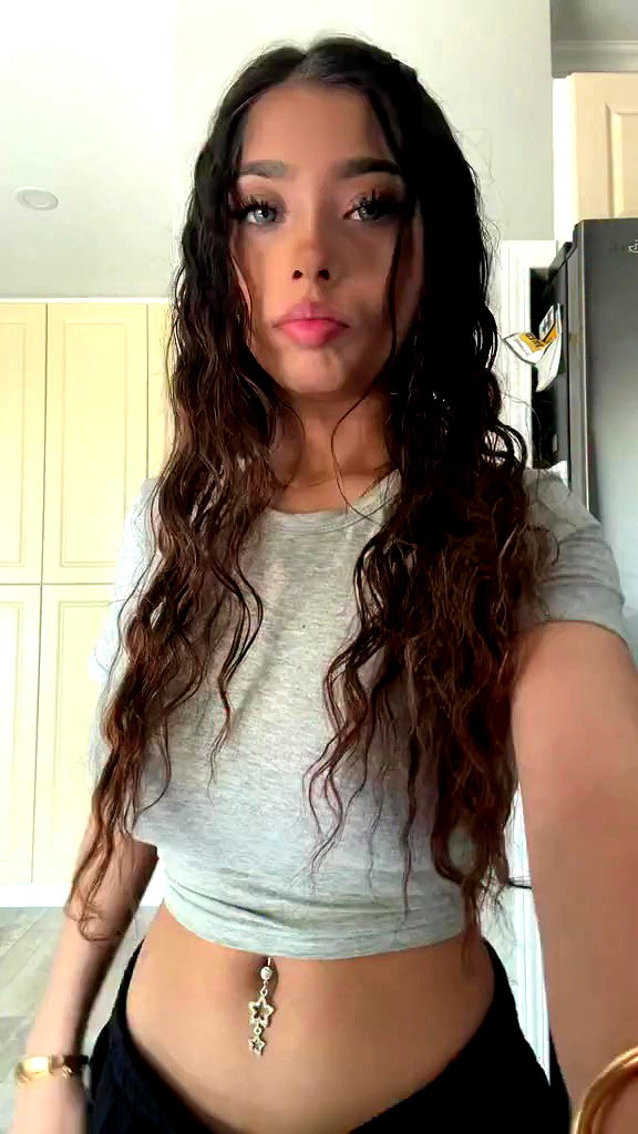 serenaasums archive video preview