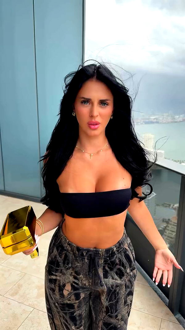 realcamillaara archive video preview