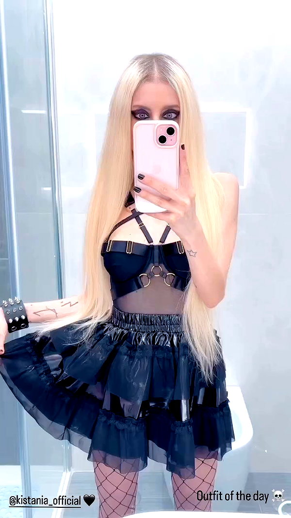 roxiechelon2 archive video preview
