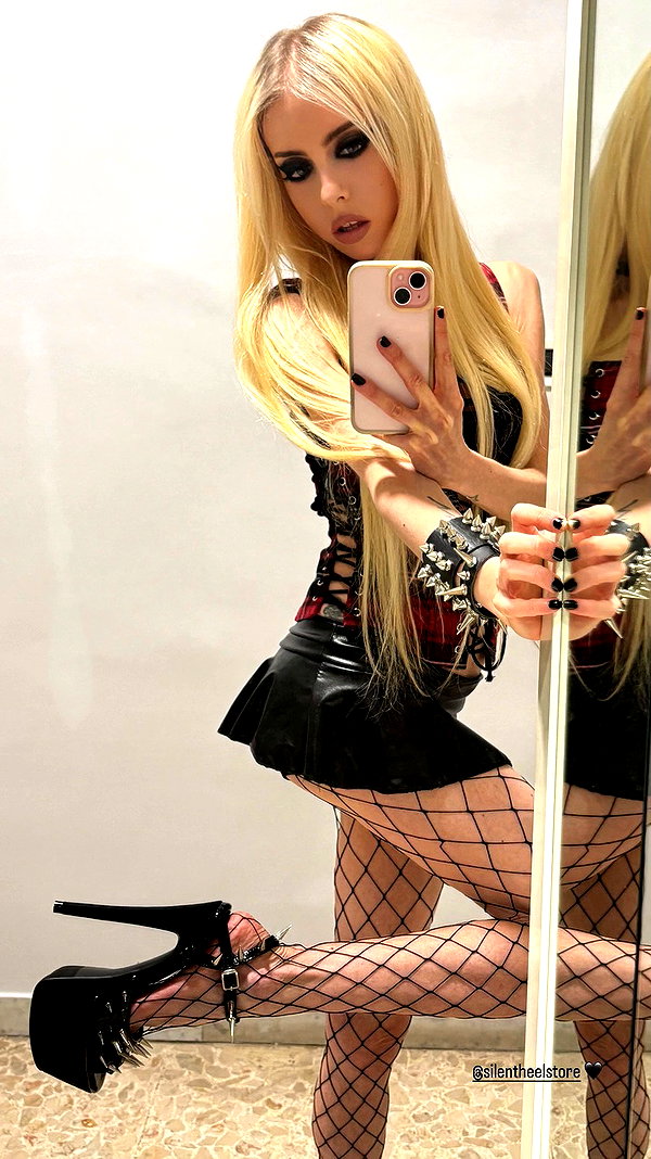 roxiechelon2 archive video preview