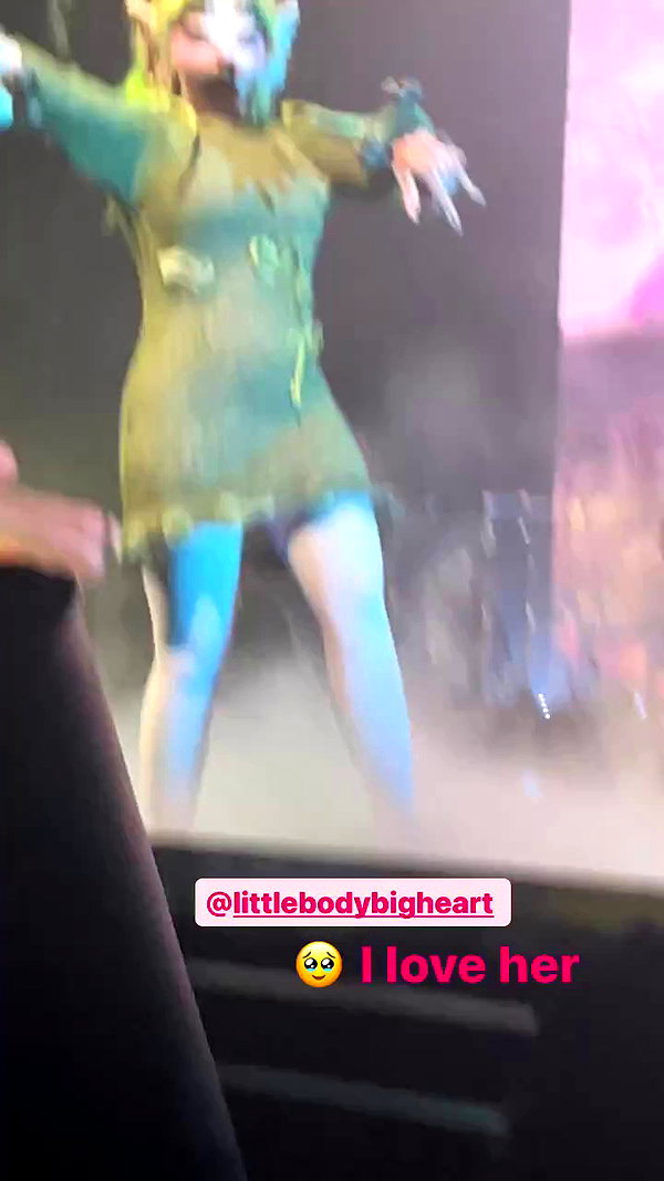 iluvmeww archive video preview