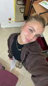 mishel_d_ Altpins Profile Picture