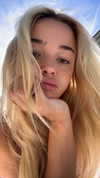 livvydunne Altpins Profile Picture