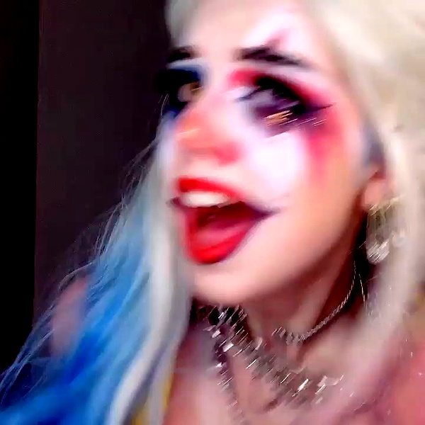 yeahimcaroline archive video preview