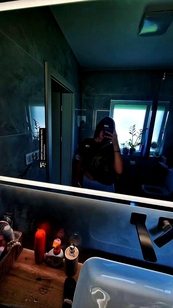 _.mali.nq_ archive video preview