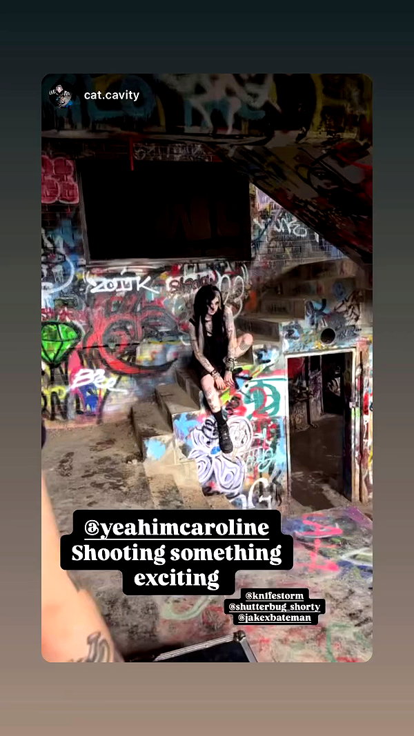 yeahimcaroline archive video preview