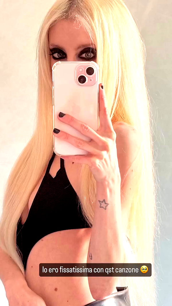 roxiechelon2 archive video preview