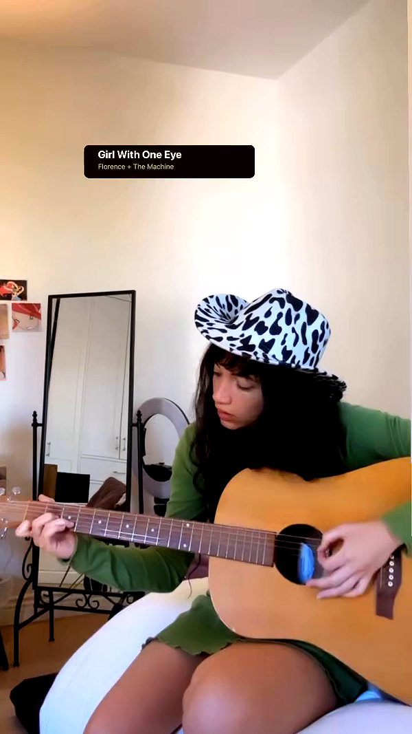 romi_henenson archive video preview