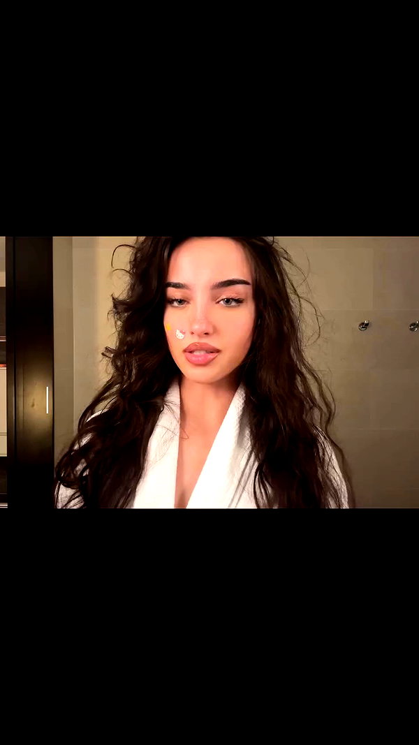ellachristo archive video preview