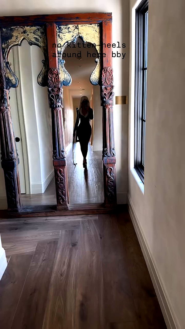 chloerhawkinss archive video preview