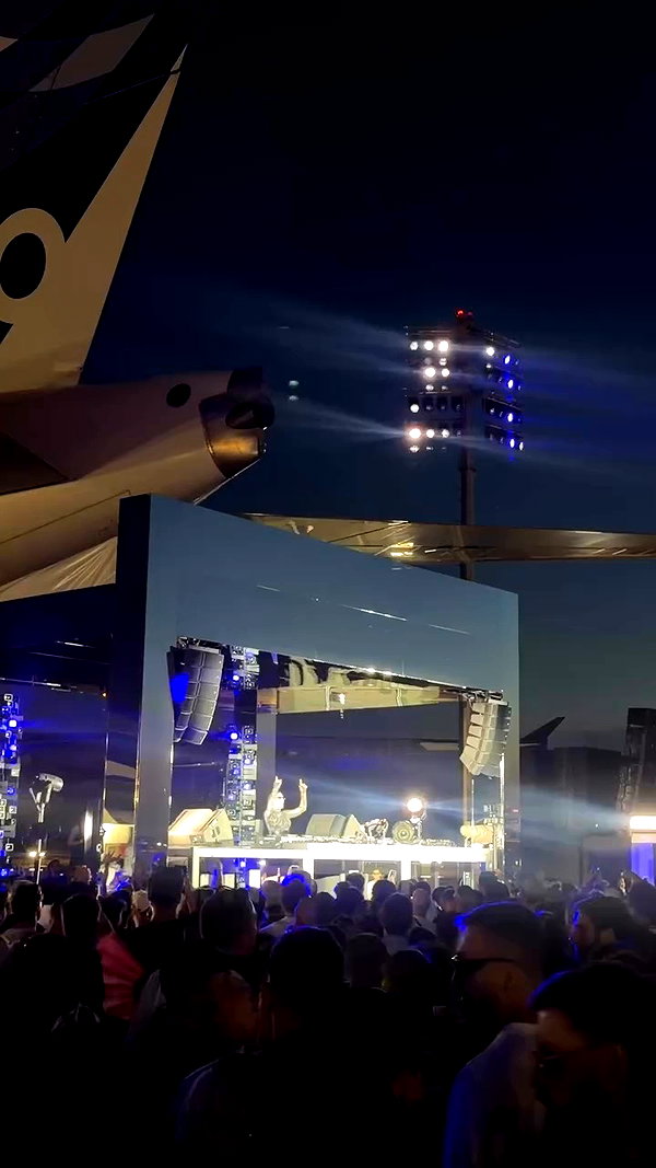 michalcohen___ archive video preview