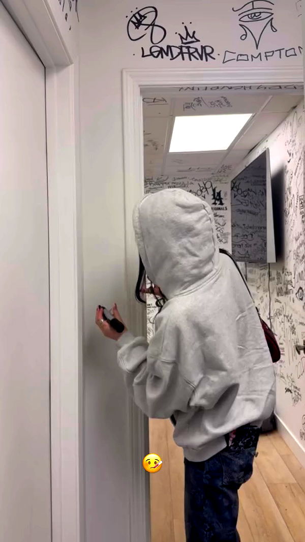 nevaaadaa archive video preview