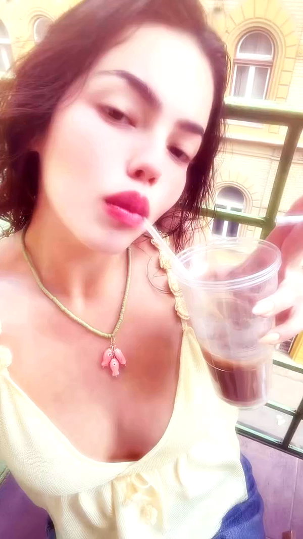 _b__eva__ archive video preview