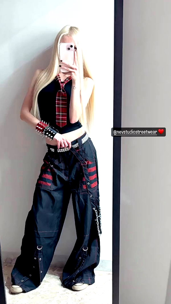 roxiechelon2 archive video preview