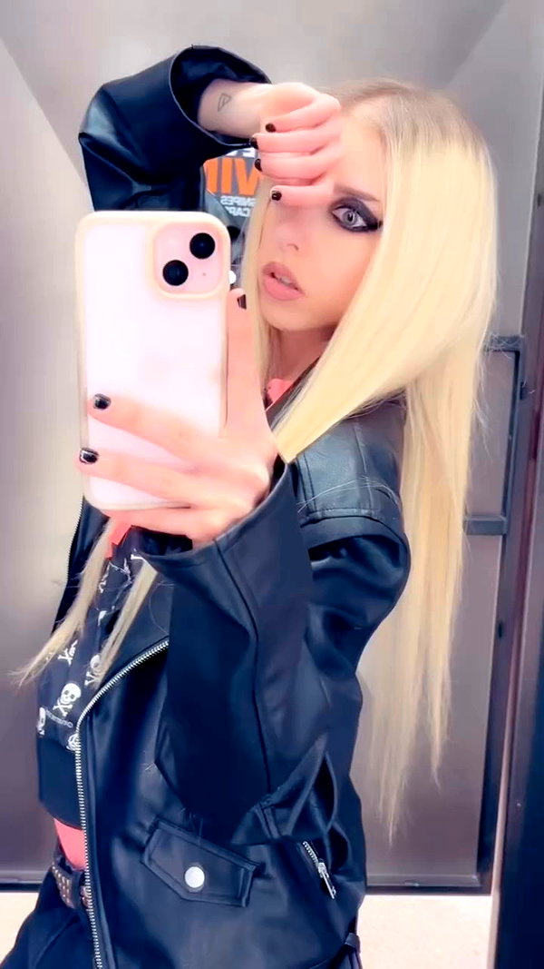 roxiechelon2 archive video preview
