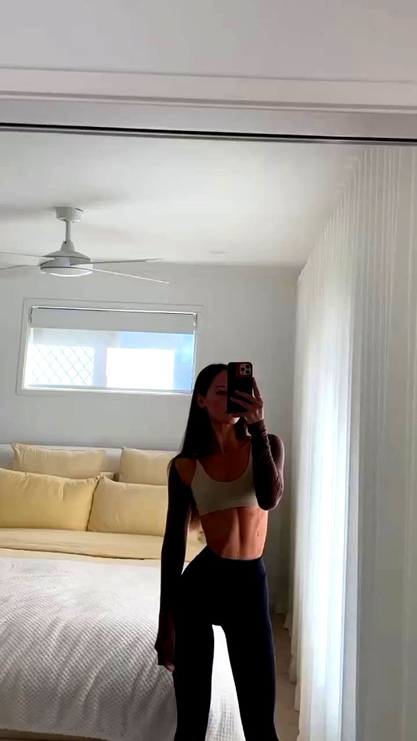olivia.mathers archive video preview