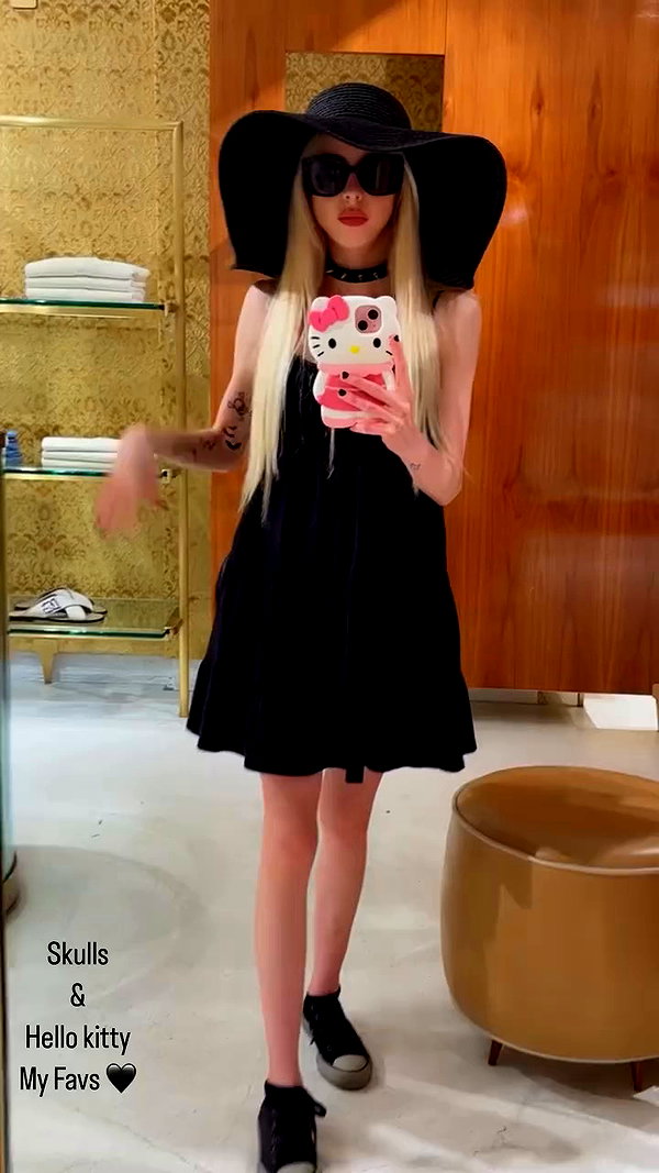 roxiechelon2 archive video preview