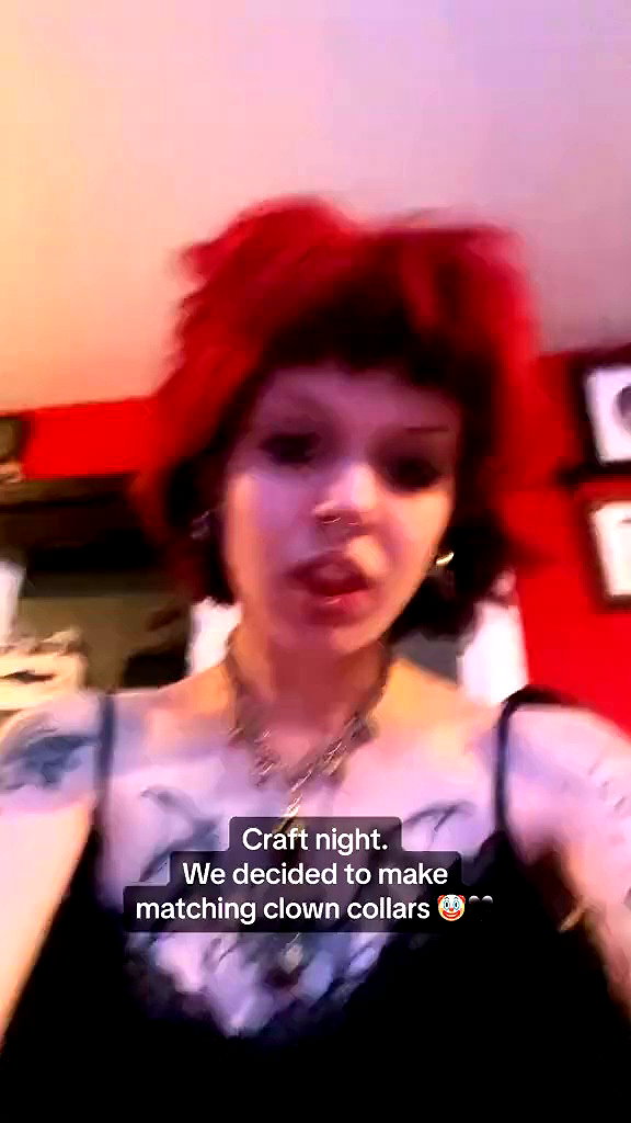 yeahimcaroline archive video preview