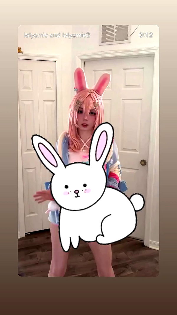 lolyomie archive video preview