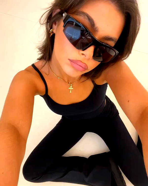 oliviaphillipps archive video preview