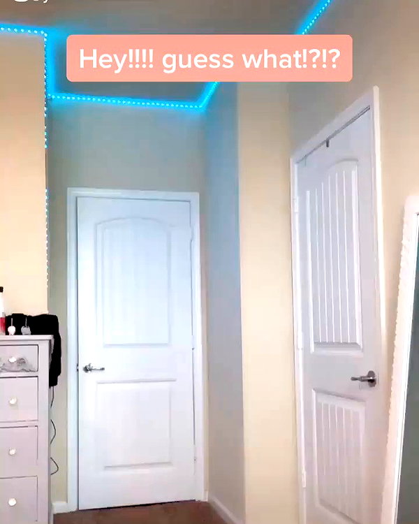 yeahimcaroline archive video preview