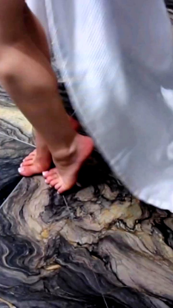 ellachristo archive video preview