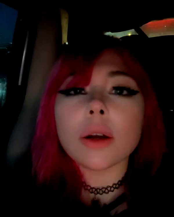 venomous_dolly archive video preview