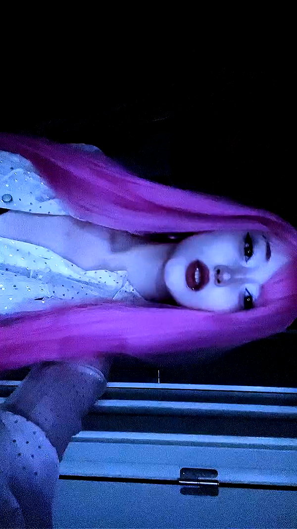 madamist_ archive video preview