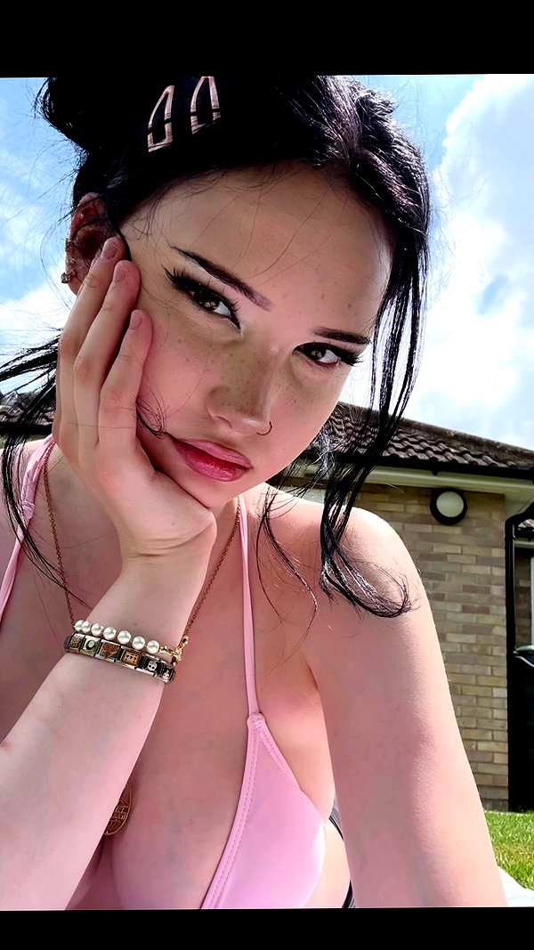 april._.ha archive video preview