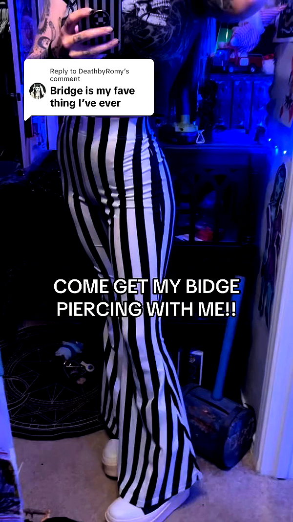 yeahimcaroline archive video preview