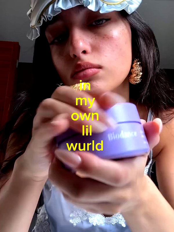 ellachristo archive video preview