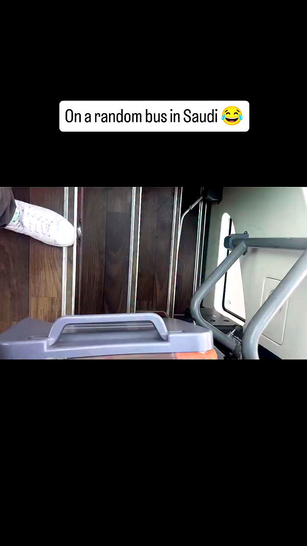 tateauraa archive video preview