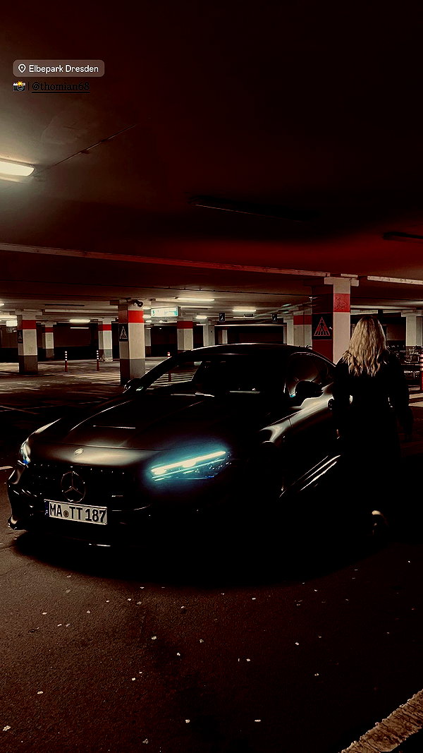 sina.njck archive video preview