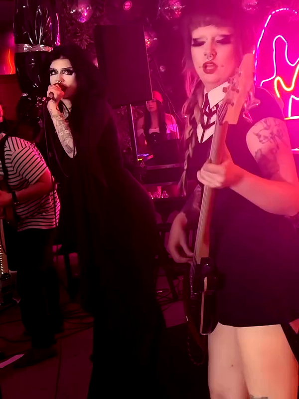 yeahimcaroline archive video preview