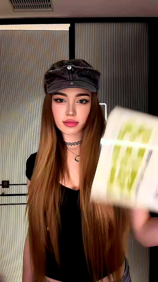 kissm.eliza archive video preview