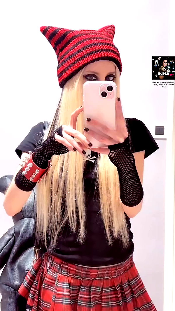 roxiechelon2 archive video preview