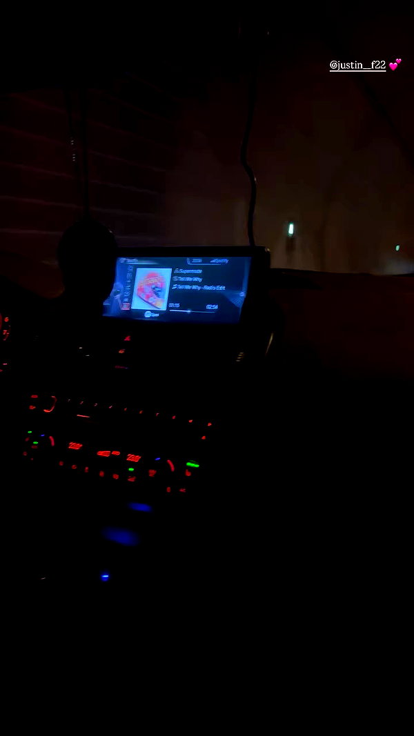 sina.njck archive video preview