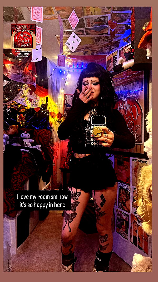yeahimcaroline archive video preview