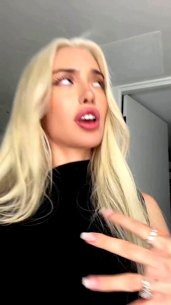 waitwhosariii archive video preview