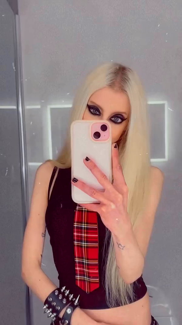 roxiechelon2 archive video preview