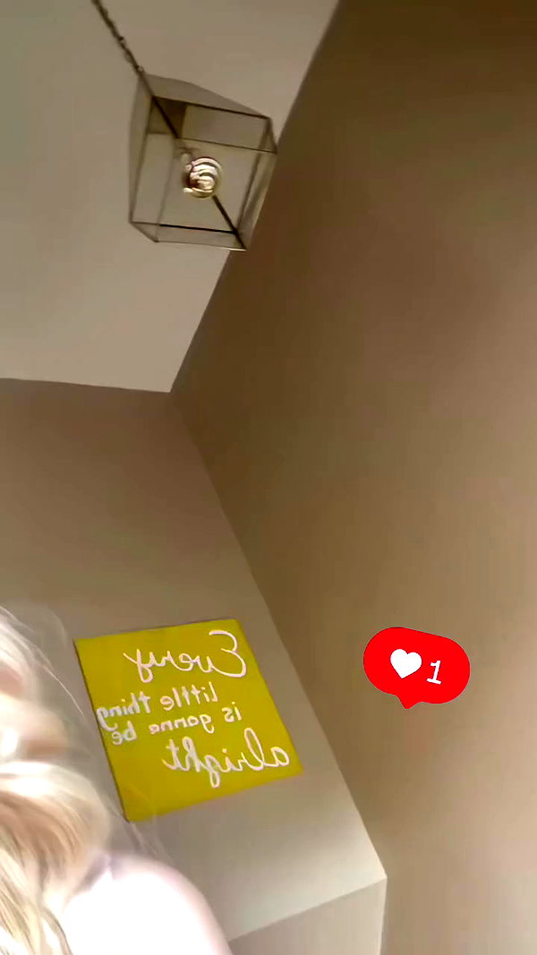 avadxwns archive video preview