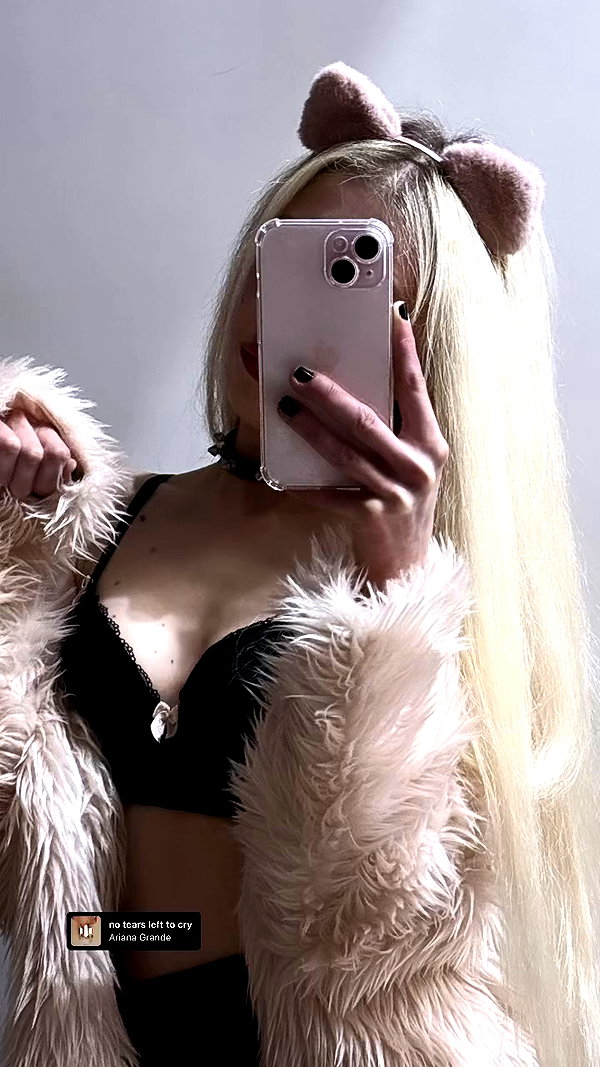 roxiechelon2 archive video preview