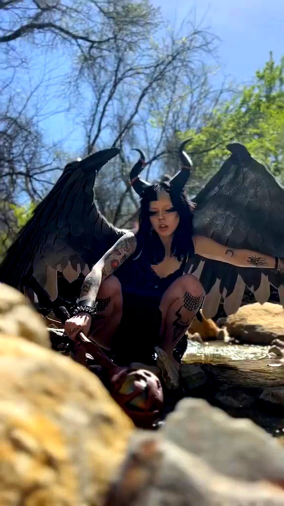 yeahimcaroline archive video preview