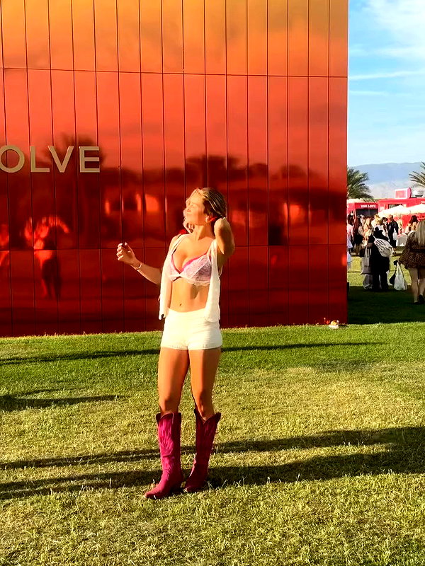iamsydneythomas archive video preview