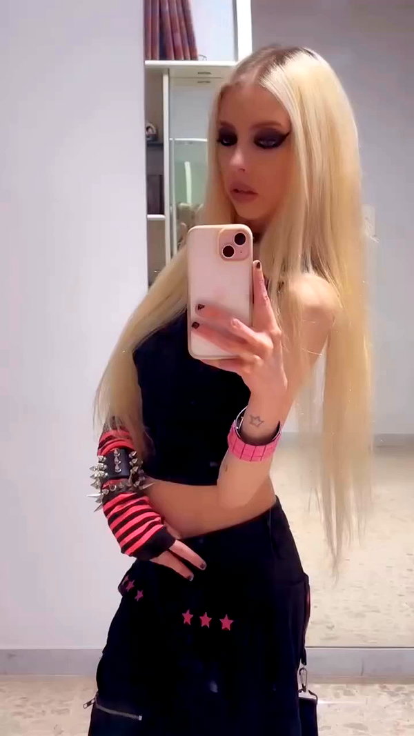 roxiechelon2 archive video preview