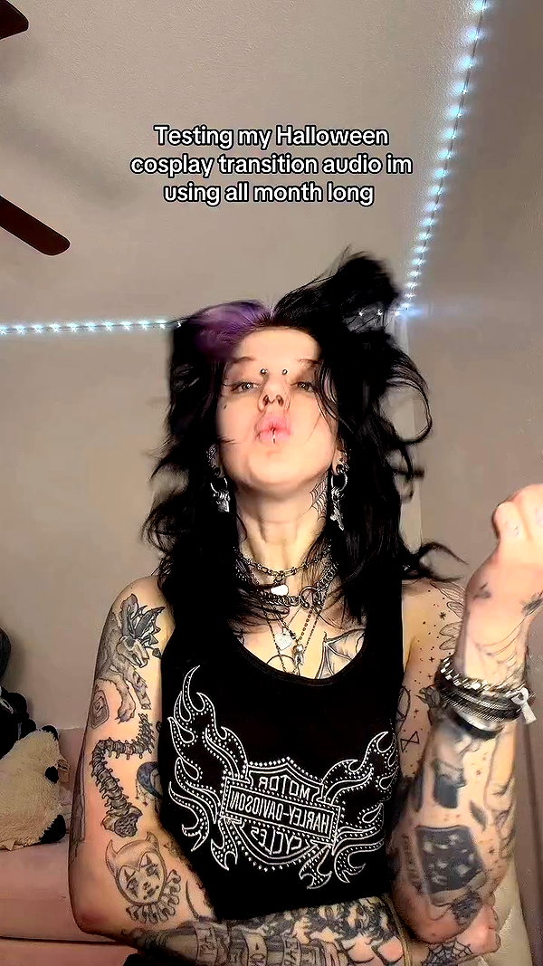 yeahimcaroline archive video preview
