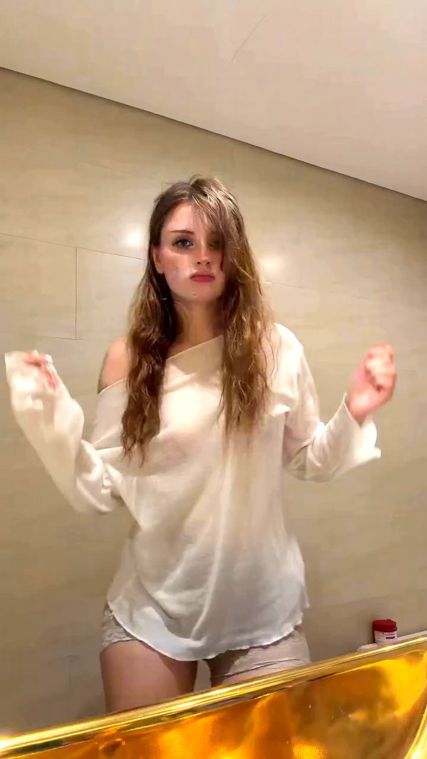 lana.monaaaa archive video preview