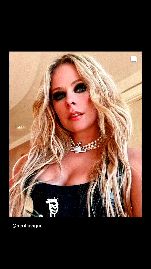 avrillavigne archive video preview